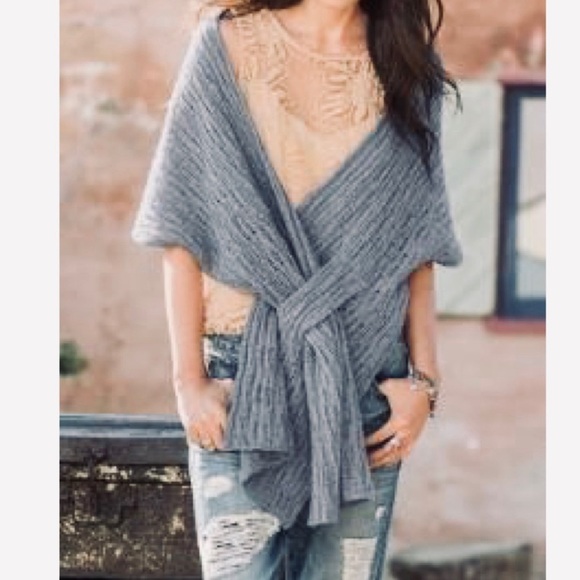 Anthropologie Sundance catalog cashmere blend boho  soft gray/ wrap - Picture 3 of 7